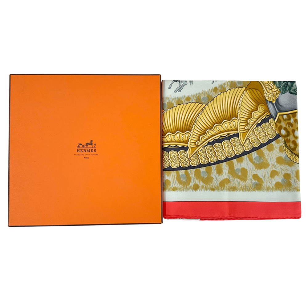 Hermes scarf/muffler, Carre 90, CASQUES et PLUMETS (Helmets without Faces), w... - Picture 5 of 6